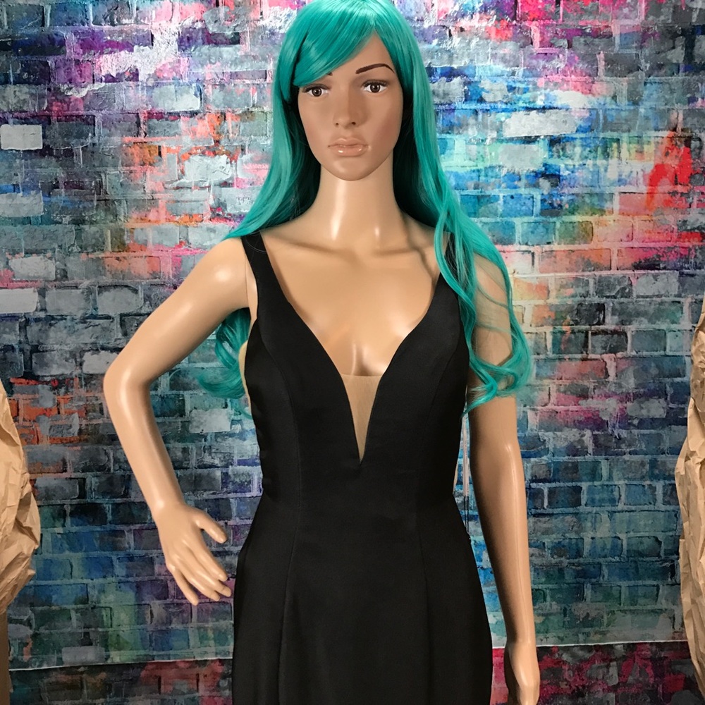 Sherri Hill Black Plunging V-Neck Mermaid Gown with Ruffled Skirt - Picture 7 of 11
